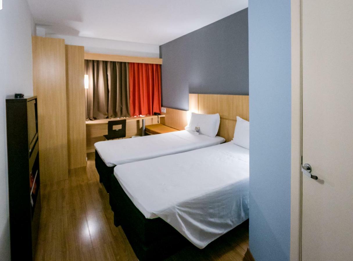 Отель Ibis Петролина Экстерьер фото